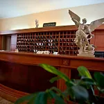 Hotel Relais Dei Normanni Monte SantʼAngelo