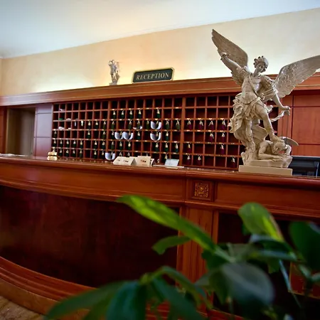 Hotel Relais Dei Normanni Monte SantʼAngelo