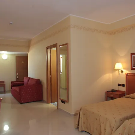 فندق Relais Dei Normanni 4*