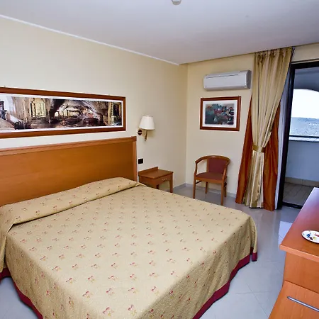 Relais Dei Normanni 4* Monte SantʼAngelo