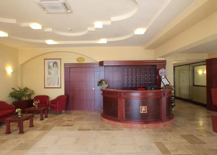 فندق Relais Dei Normanni Monte SantʼAngelo