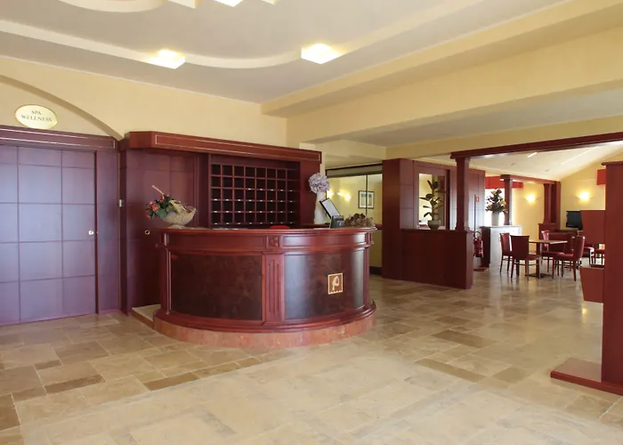 Relais Dei Normanni فندق 4*