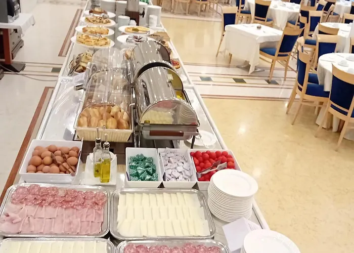 Relais Dei Normanni فندق Monte SantʼAngelo